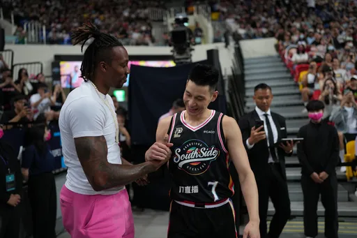 「魔獸」賽後咬耳朵暗藏玄機！林書豪：我有點聽不懂