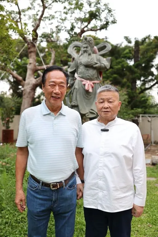 郭台銘臉書貼與顏清標合照　喊話「會讓所有國民黨候選人成為最強」