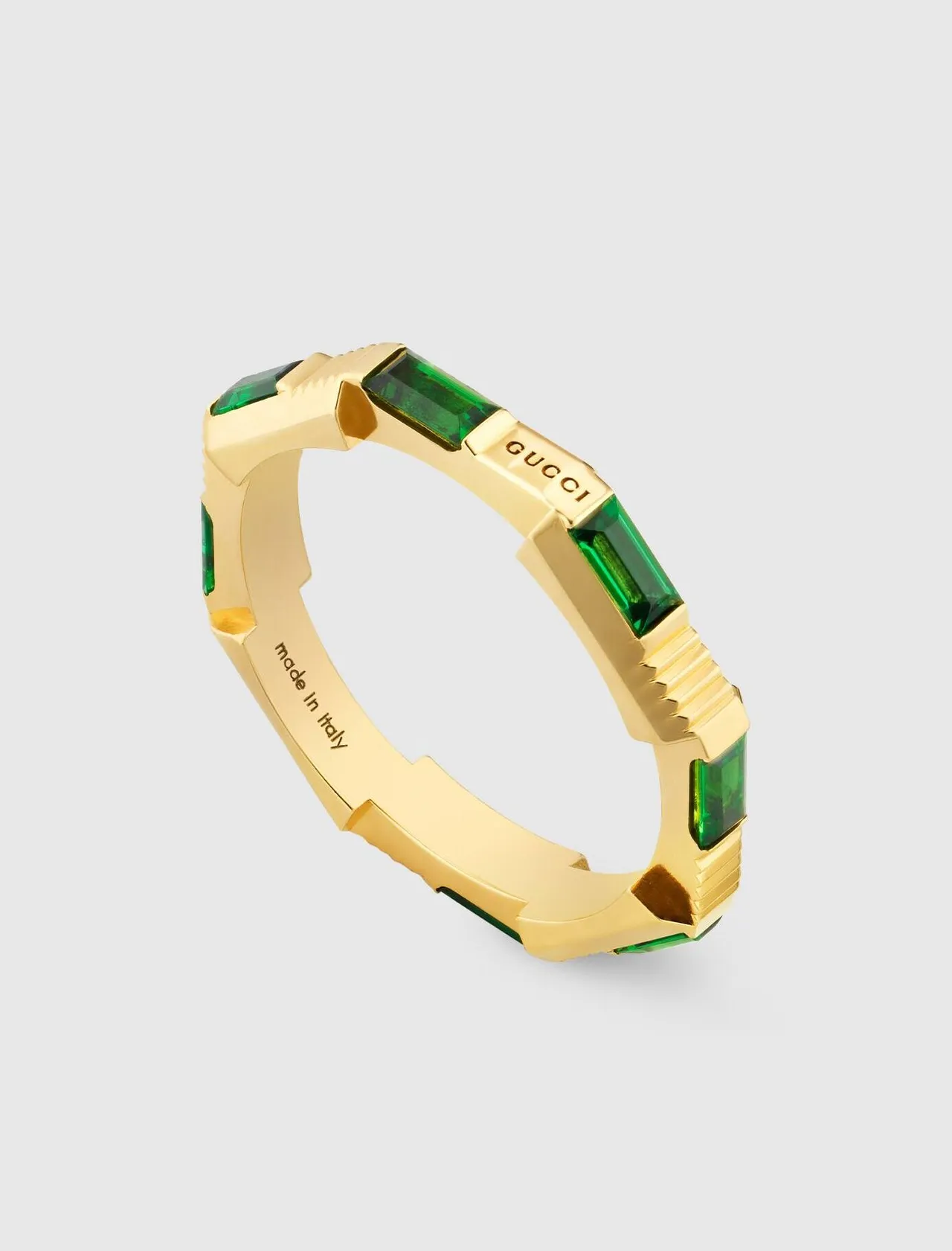 Gucci Link to Love系列碧玺18K金戒指，8万7500元。品牌提供