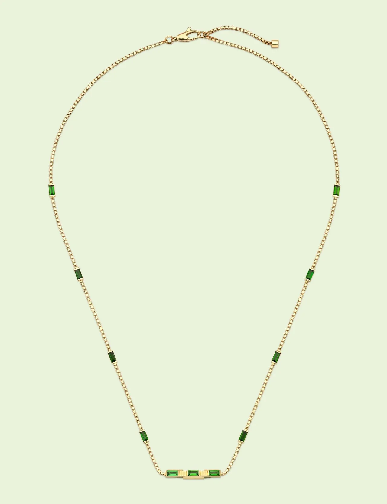 Gucci Link to Love系列长阶梯形绿碧玺18K金项链，14万4000元。品牌提供