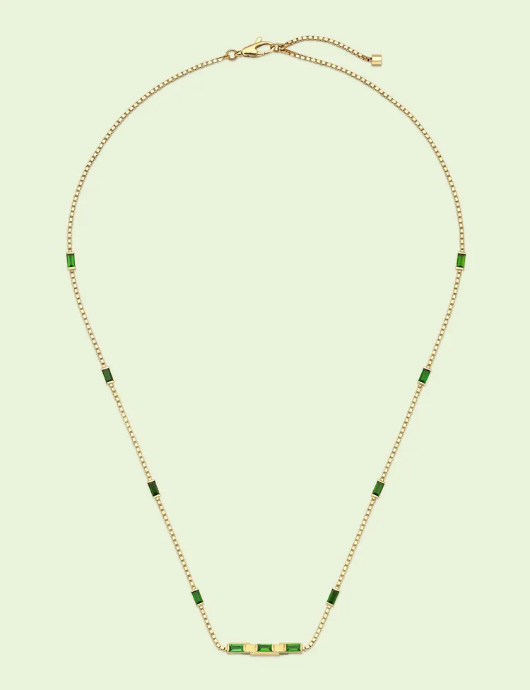 Gucci Link to Love系列長階梯形綠碧璽18K金項鍊，14萬4000元。品牌提供