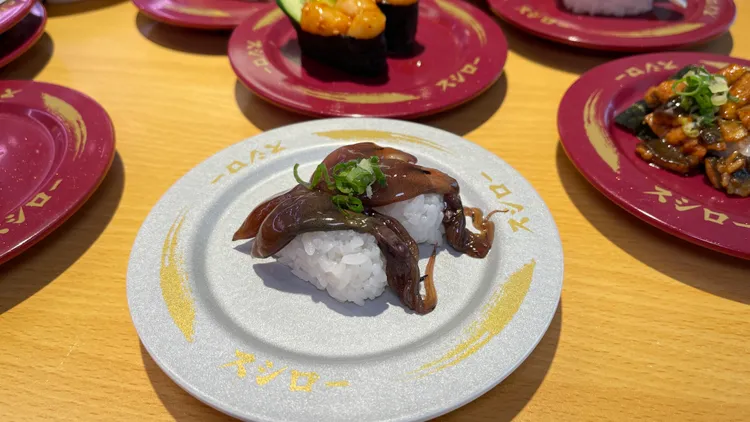 富山灣產沖漬螢烏賊。業者提供