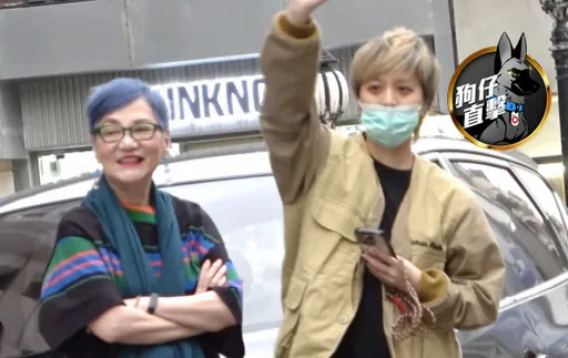 狗仔直擊|74歲張小燕頂藍毛超Chill 母親節聚餐沒化妝只搽口紅