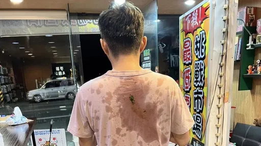 通訊行拼不過價格戰竟潑檳榔汁　網友負評灌爆！他鞠躬道歉了