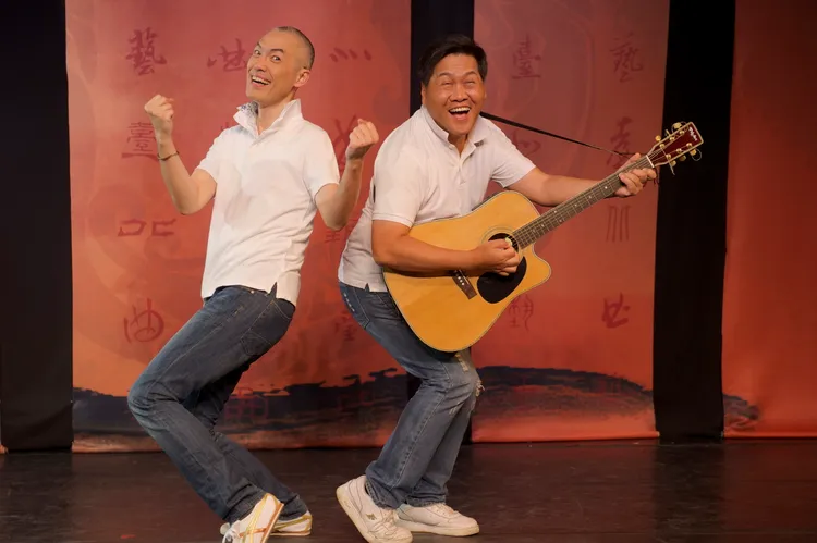 樊光耀、朱德剛演出訪英台。北曲提供