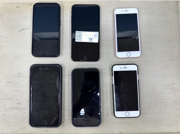 警方查扣證物。翻攝畫面