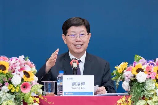 鴻海股東會　劉揚偉：下半年在AI伺服器業績倍數成長
