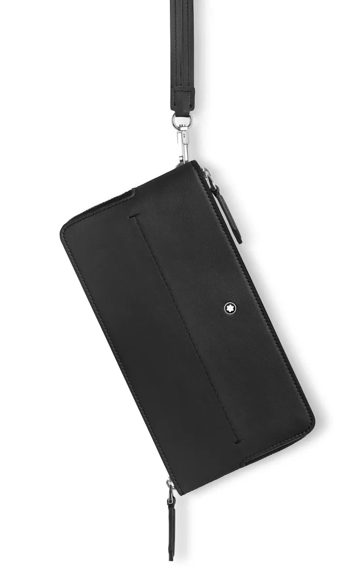 Soft系列手機收納包，1萬7100元。品牌提供