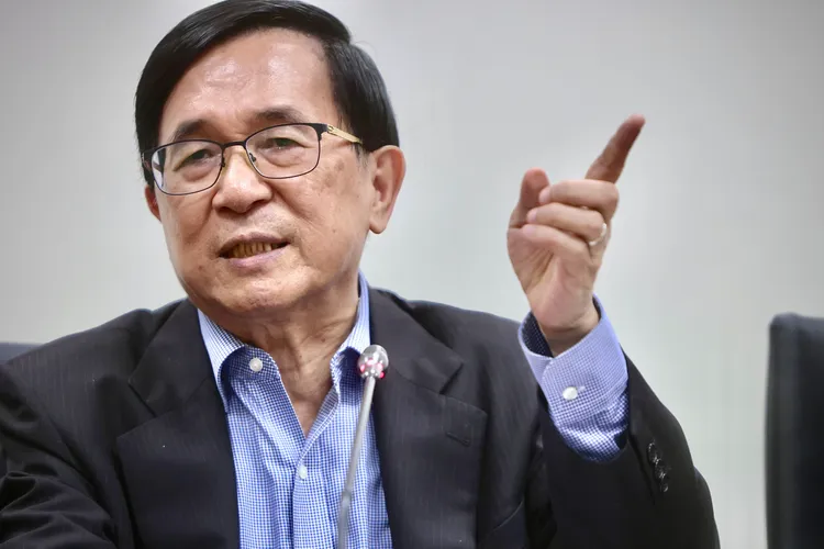 陳水扁於拜訪時代力量黨團，諗體狀況看起來良好，手也不抖了。林林攝