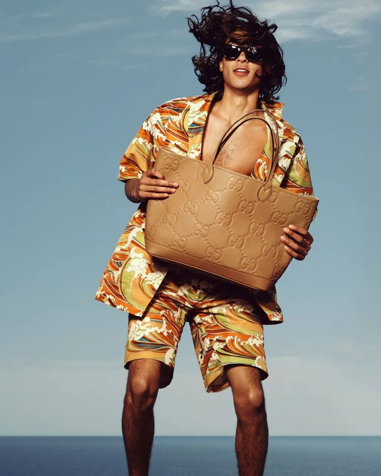 GUCCI最新Summer Stories系列透過5大搶眼印花主題，營造出縈繞度假氛圍的活力形象。翻攝gucci IG