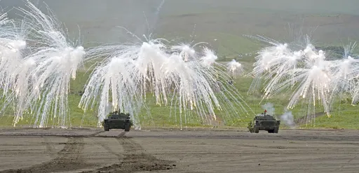 一天發射57噸彈藥2.3億元 日本自衛隊最大型防衛離島演習