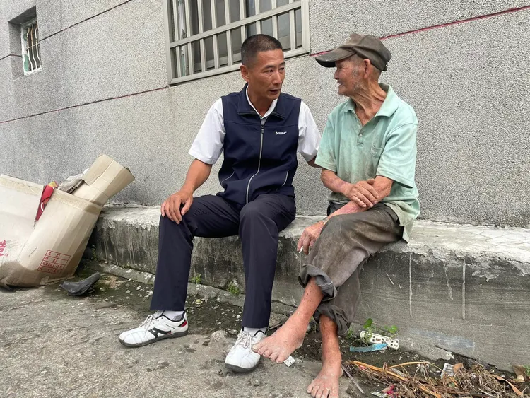 蔡榮修拍片協助蔡老先生，獲得廣大回響。翻攝蔡榮修臉書