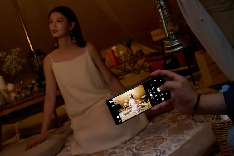 Xperia 1 V 採用全球首創的獨家 Exmor T for mobile 新世代雙層感光元件。原廠提供