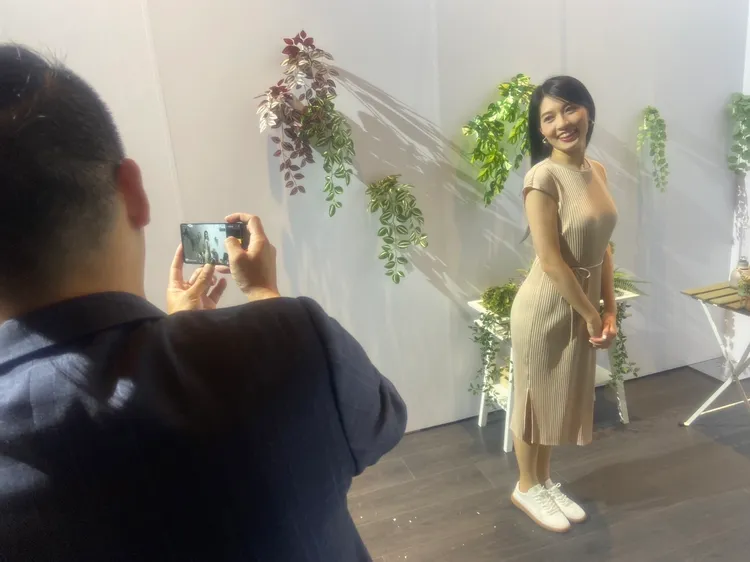 Sony Xperia 1 V 相機功能再升級，三鏡頭都支援每秒30張AF/AE超高速連拍、即時眼部和物件追蹤對焦。陳揚盛攝