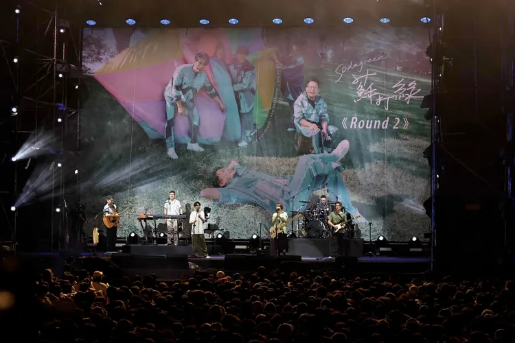 蘇打綠與全場歌迷一起嗨。施昂強攝