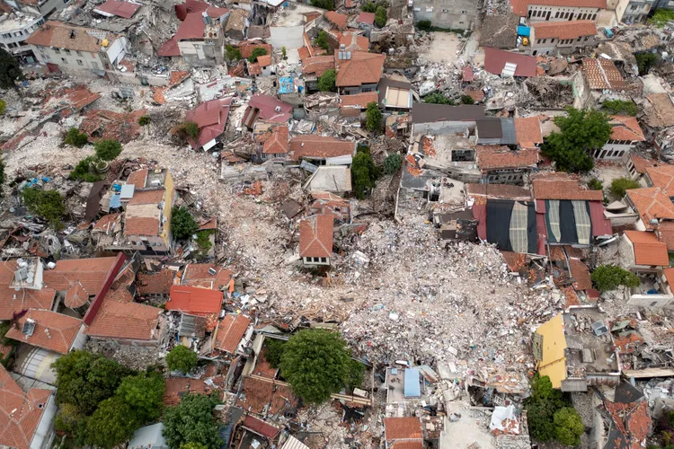 重大震災區哈泰省安塔基亞（Antakya）古城5日景象。路透社