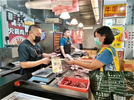 減塑愛地球!「迺菜市自備袋」 竹市6/1起月月抽500元買菜金