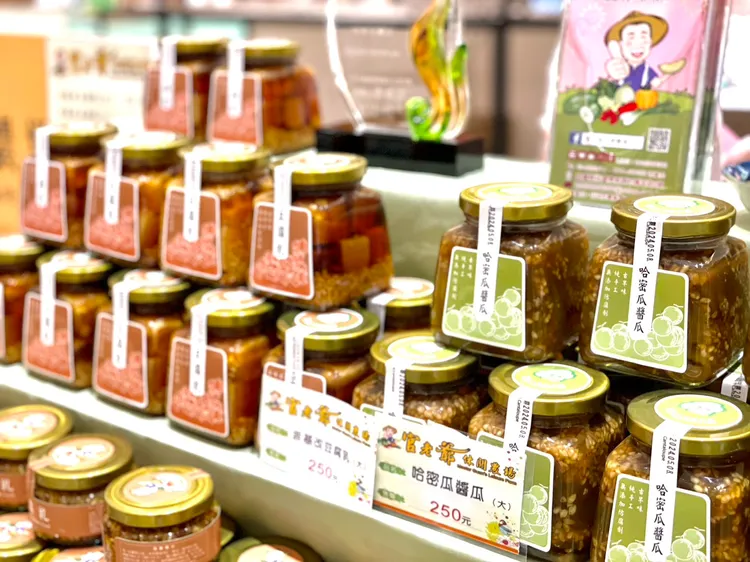 官大爺休閒農場哈密瓜醬瓜。曾仲葳攝