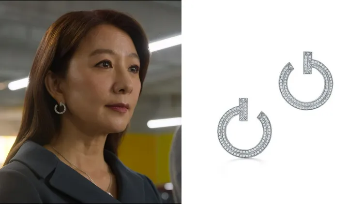 金喜愛（左，翻攝Netflix）在《造后者》中曾多次選戴紐約珠寶品牌TIFFANY & Co.的耳環及項鍊；Tiffany T1系列18K白金鑲鑽耳環（右，品牌提供），27萬1000元。