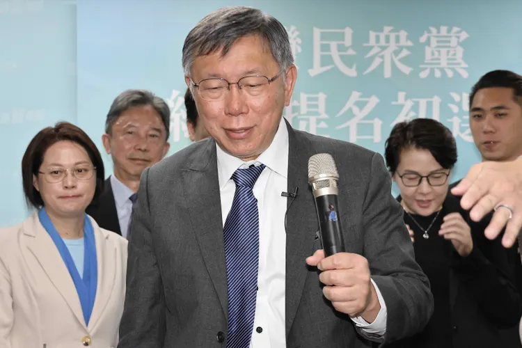 郭台銘密會柯文哲，讓「郭柯合」傳聞甚囂塵上。資料照片，施昂強攝