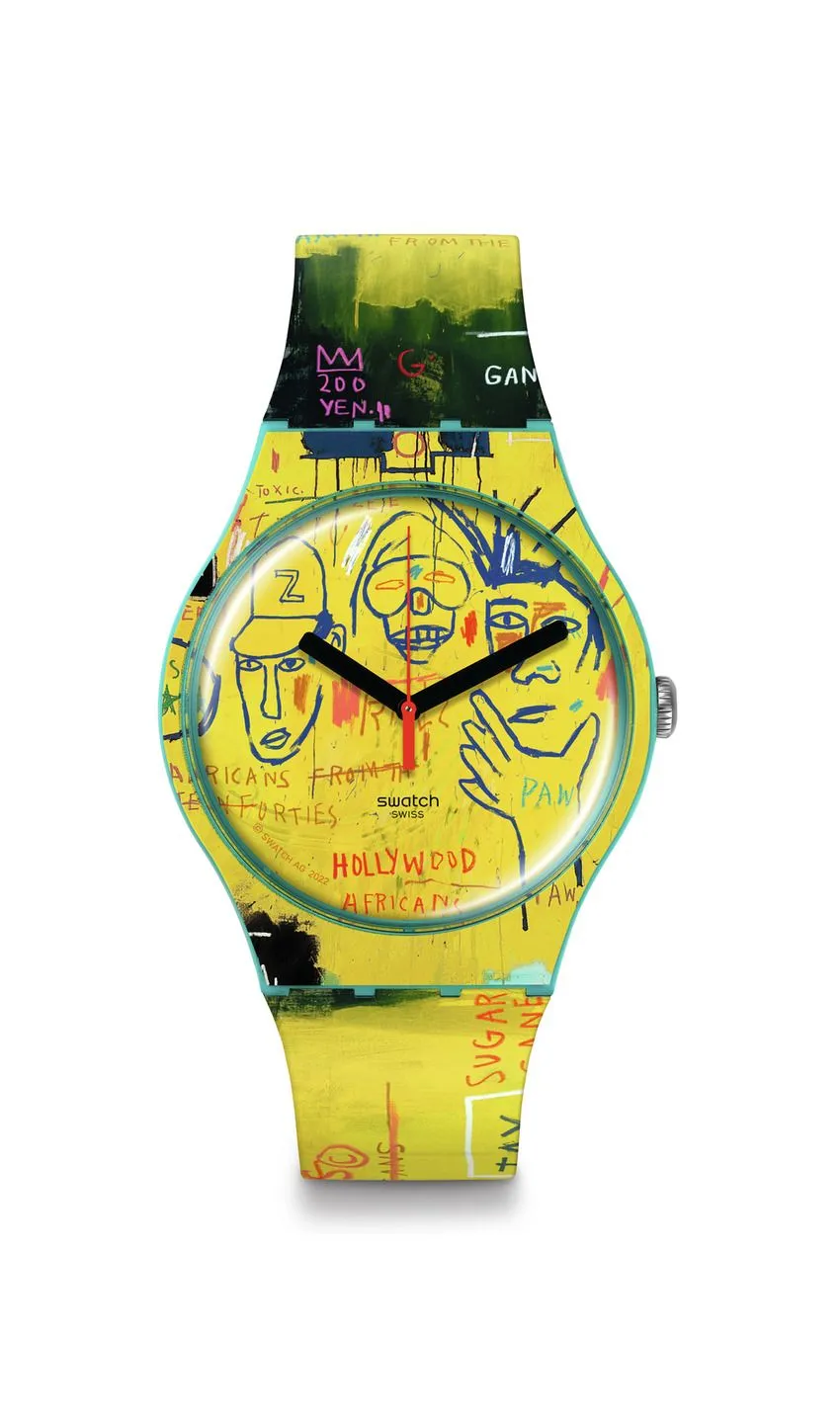 Swatch x JEAN-MICHEL BASQUIAT腕錶系列「HOLLYWOOD AFRICANS」,以Basquiat於1983年的原創作品為主題, 該作品描繪出娛樂產業乃至整個美國社會對非裔美國人的各種刻板印象。鮮豔的黃色面盤上飾有畫中的3位人物畫像,描繪出藝術家本人、饒舌音樂人以及和他一起自紐約踏上旅途的畫家,藉由文字、 圖像和抽象符號傳遞出多重能量,3300元。品牌提供