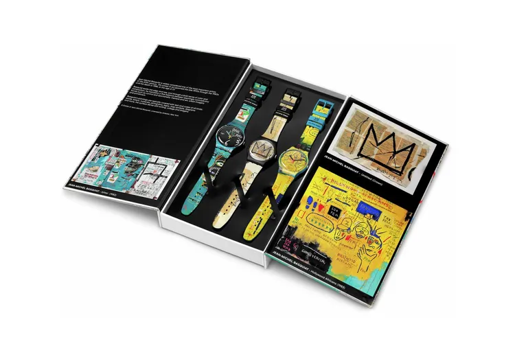 Swatch x JEAN-MICHEL BASQUIAT TRIPTYCH限量套組附有精美包裝盒，1萬1600元。品牌提供