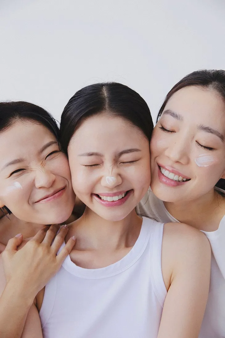 「ILLIYOON 一理潤」以40多年的敏感肌研究，提出適合亞洲人敏弱肌膚的解決方案，讓肌膚重拾原有健康能量。業者提供