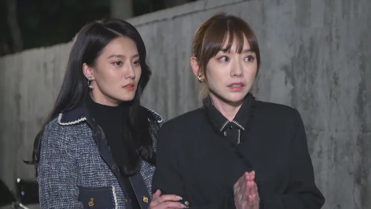 賴芊合（右）和顏曉筠越壞越有人愛。民視提供