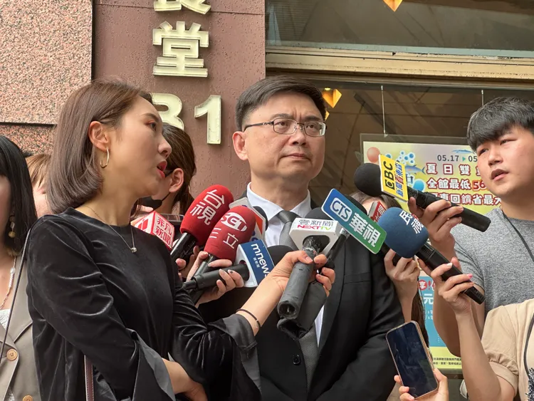 民進黨立委賴瑞隆於中常會後受訪。潘袁詩羽攝