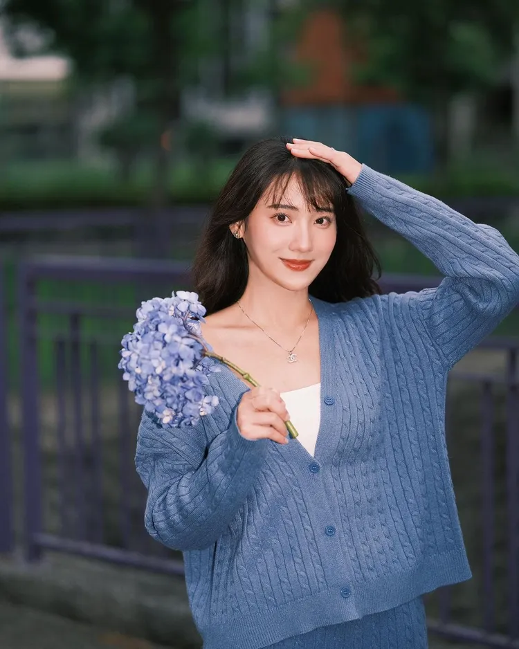 Loretta外型甜美。
