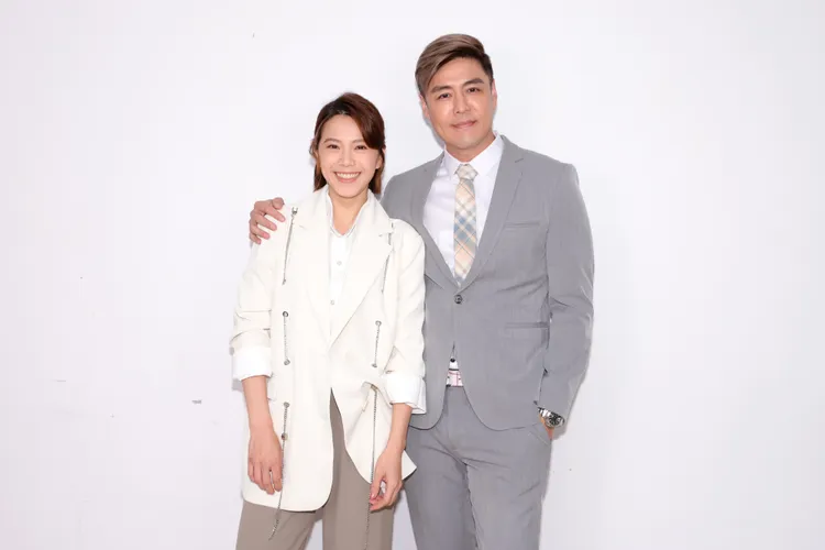 劉至翰（右）和廖苡喬首次搭檔。民視提供