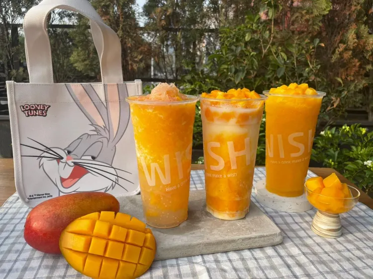 Mr.Wish推薦購買芒果系列飲品，加價即可擁有限量帆布包。業者提供