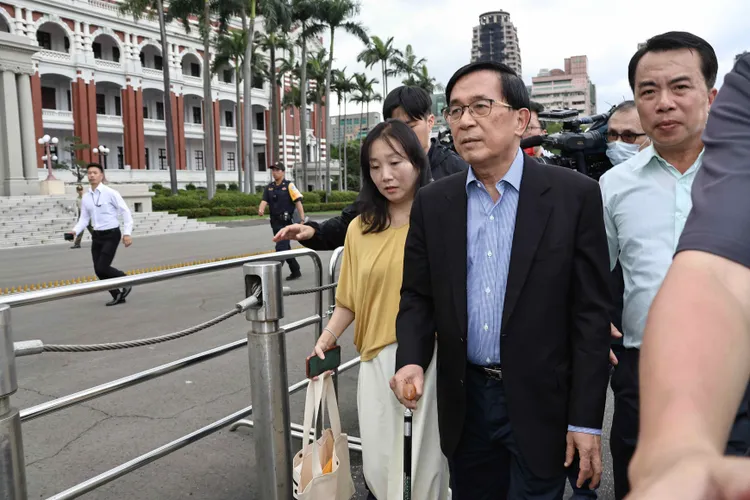 陳水扁2日為《選罷法》北上至總統府等機關請願。資料照片 施昂強攝