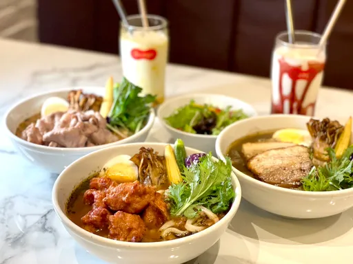 敲碗成功!北海道湯咖哩名店這門市獨賣299元台灣限定烏龍麵