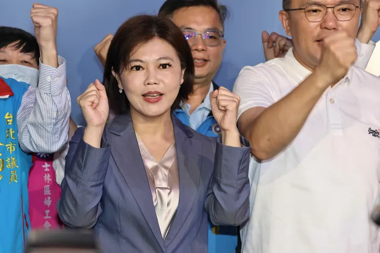 游淑慧（左）現為內湖南港市議員。施昂強攝