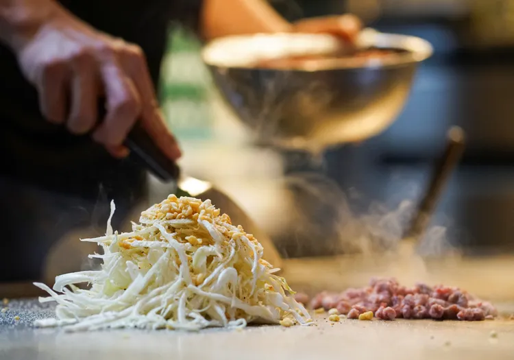 御好燒是廣島在地名產。路透社