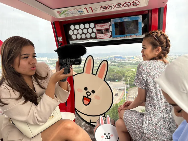 東南亞網紅體驗「天空之夢摩天輪」。麗寶提供