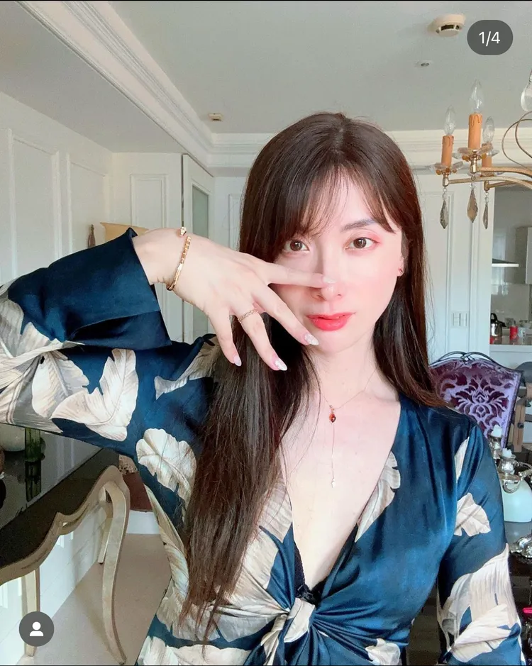 檢察官陳漢章不只穿著吸睛，還有做美甲。翻攝IG / 檢察官RAKU的OOTD