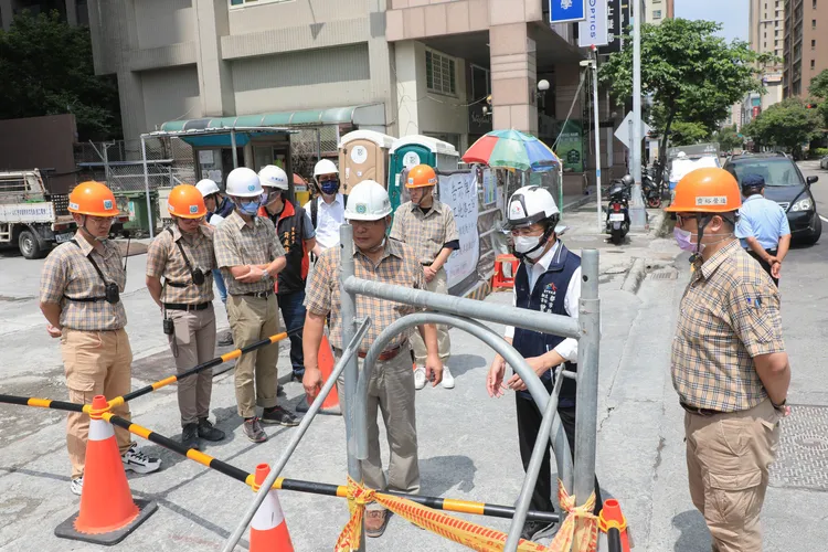 經發局要求業者確實做好防颱措施。市府提供