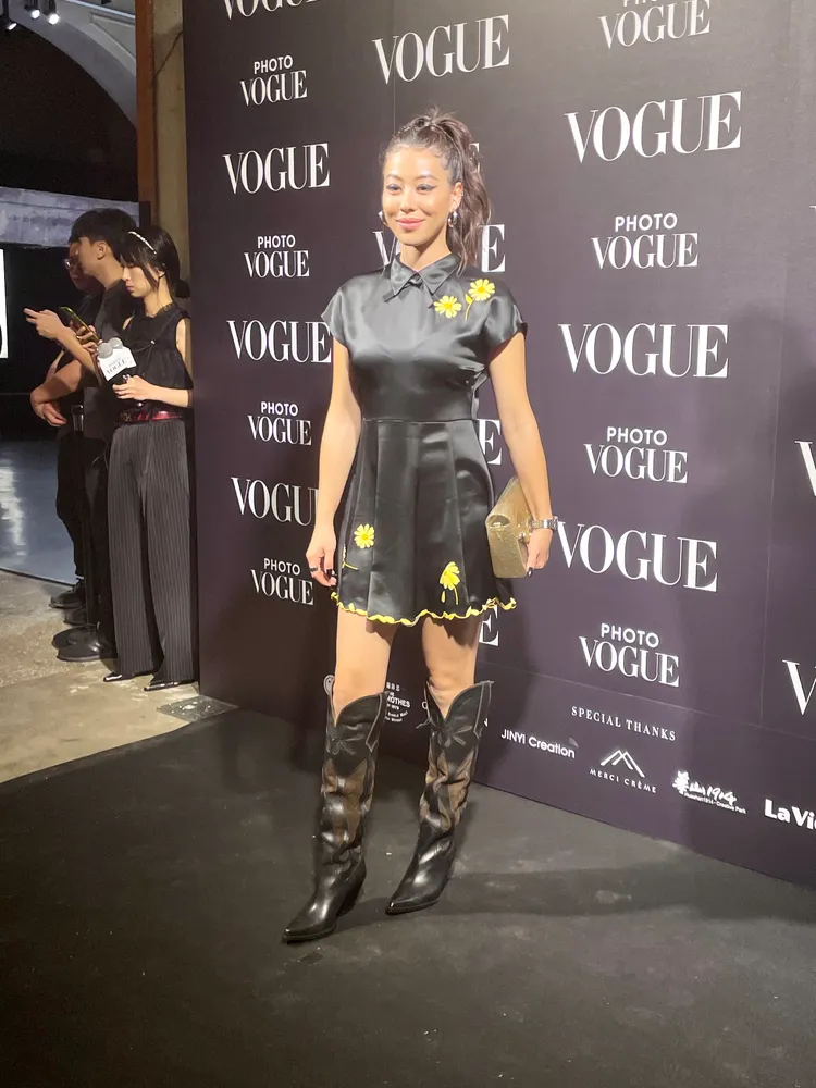 蔡詩芸以全套COACH演繹復古風情。張家玲攝