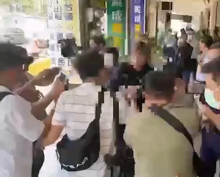 為何開BB槍？嫌犯一語不發。翻攝畫面