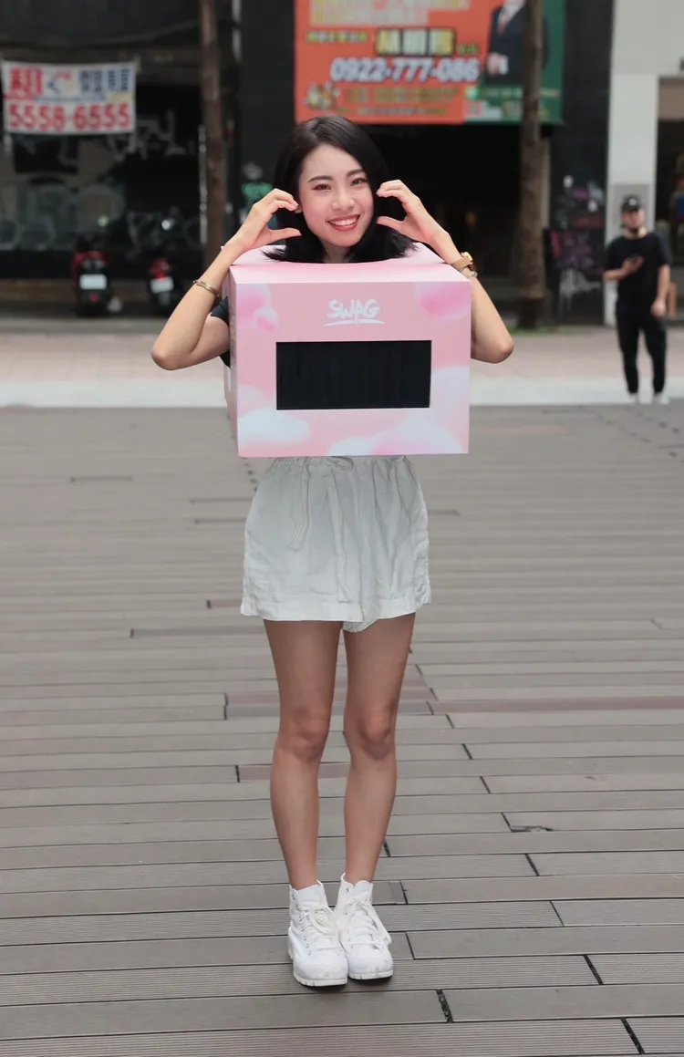 內內出席活動已比上次大方許多。彭欣偉攝