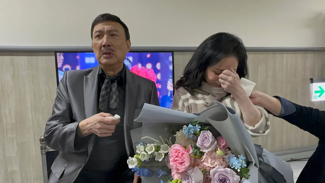 李亞萍在後台談到亡女,頻頻拭淚。林丞偉攝