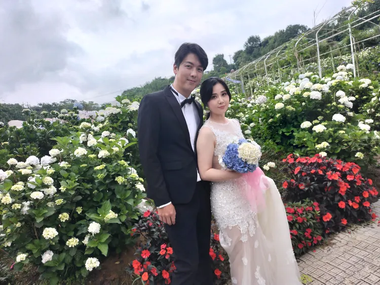 萬里繡球花季開放前10對新人完全免費入園拍婚紗，前100對新人可享有半價入園優惠，而且通通可以再抽萬元禮品。區公所提供