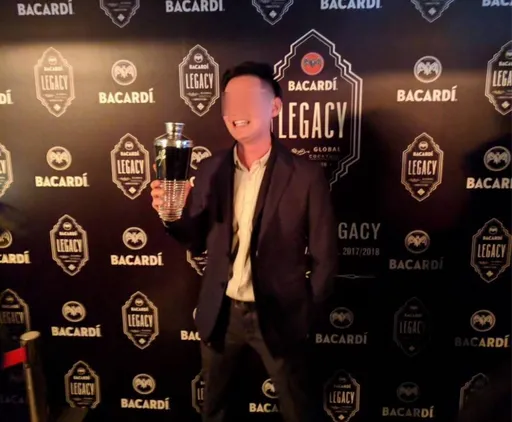 冠軍調酒師轉行賣相機　騙錢騙帳號大做無本生意！下場慘了