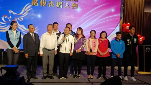 侯友宜出席消防义消楷模表扬大会　全场鼓掌欢迎大喊这三字