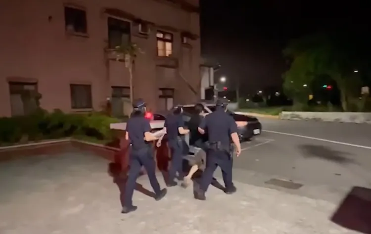 警方訊後，已依公共危險等罪將陳女送辦。翻攝照片