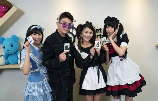 孫生愛窄裙性感女僕 被施魔法尷尬程度像「與10個前女友同桌」