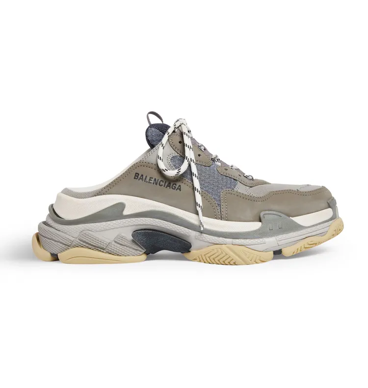 Triple S穆勒鞋，2萬9200元。品牌提供