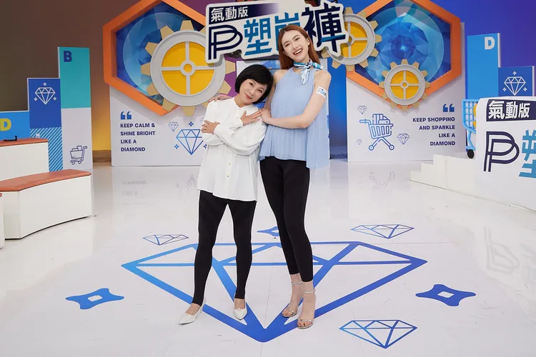 吳淡如（左）代言褲子。PP波瑟楓妮提供